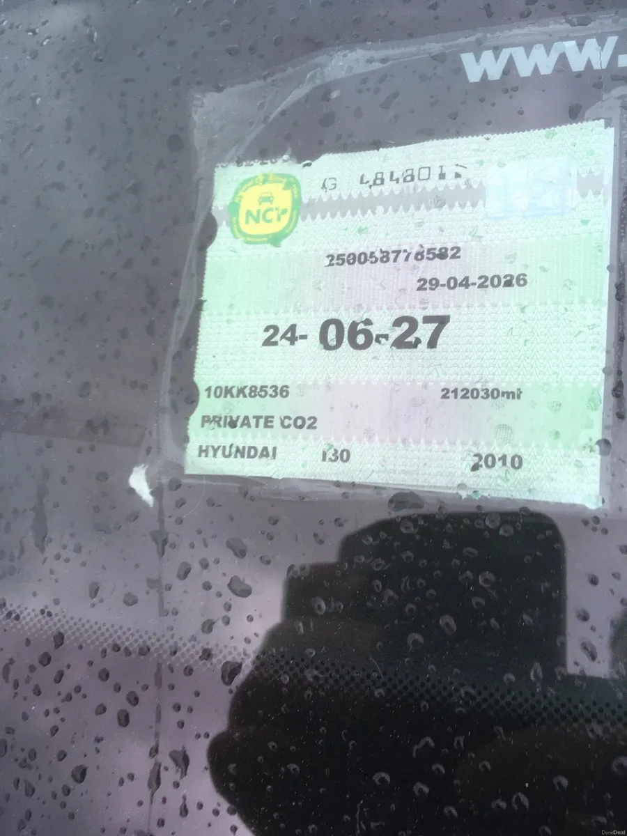 Hyundai i30 1.6 CRDI Premium - Image 2