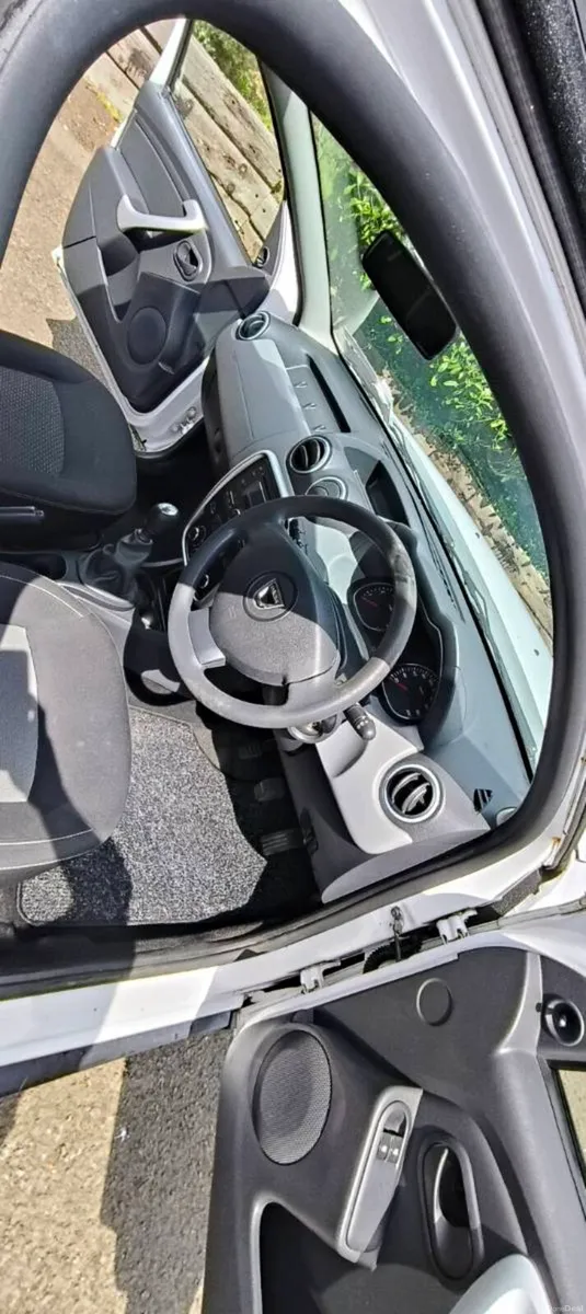 Dacia Duster - Image 3