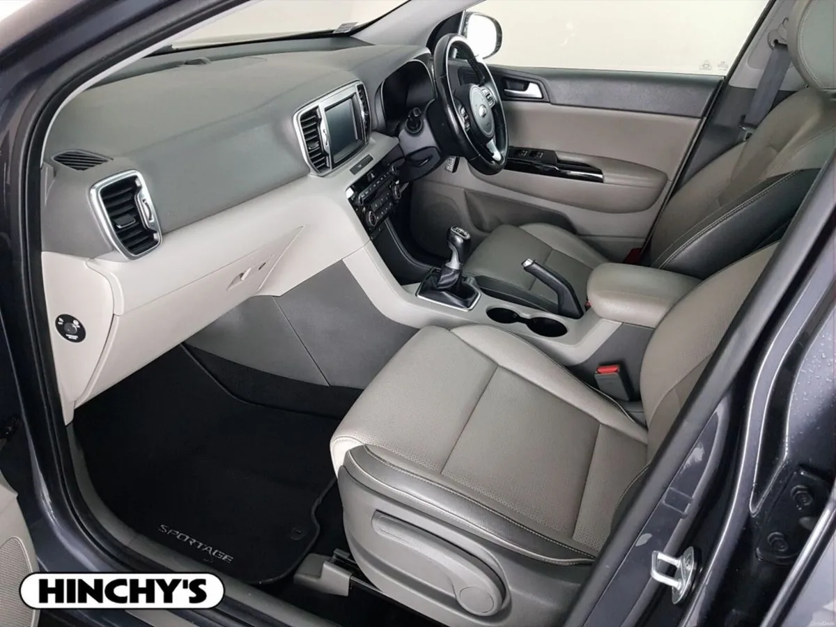 Kia Sportage 1.7 PLATINUM - Image 4