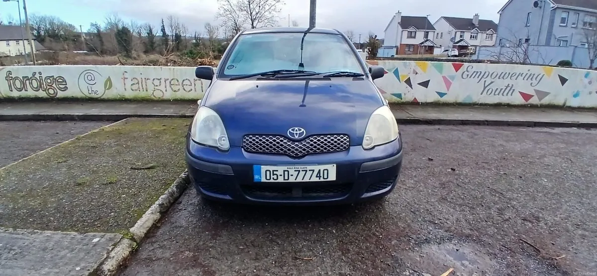 Toyota Yaris 2005 - Image 1