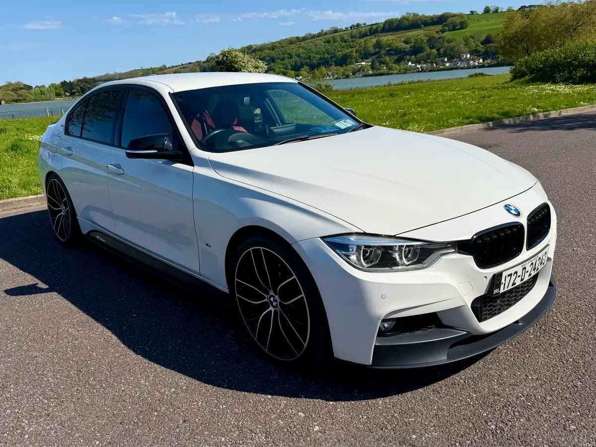 172 BMW 330e M-Sport *Low Mileage - Image 1