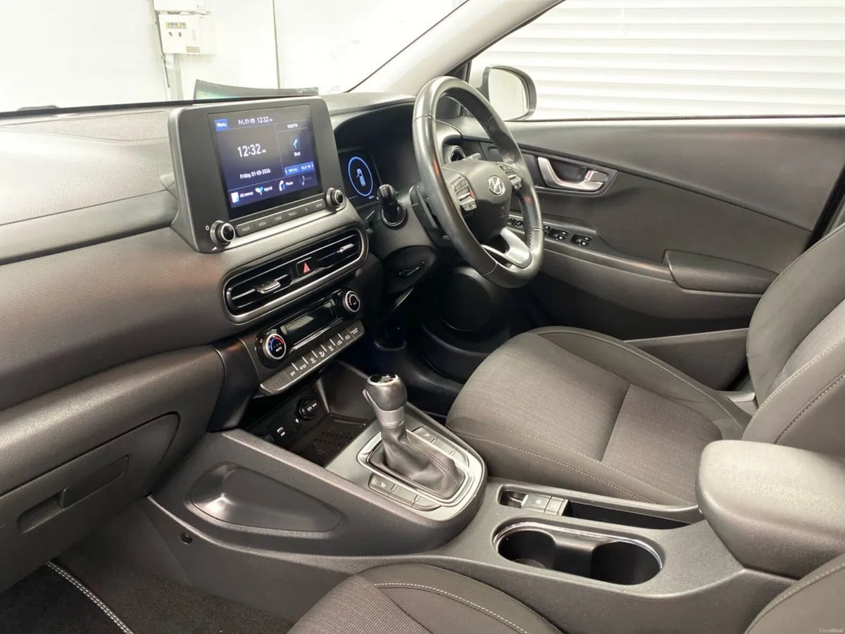 Hyundai KONA Executive 1.6 Hybrid Auto - Image 3