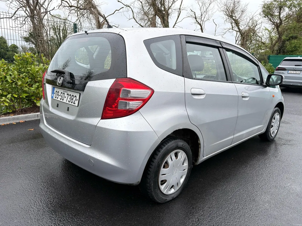 2009 Honda Jazz/Fit 1.3 Petrol Automatic - Image 3