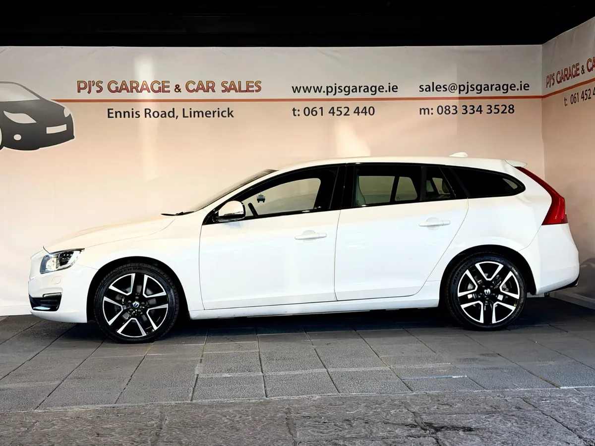 Volvo V60 2017 - 1 Year Warranty/2 Year NCT - Image 4