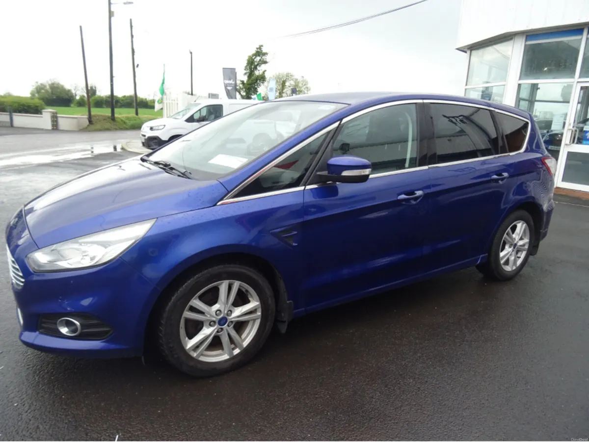 Ford S-Max 2.0 TDCI TITANIUM 150PS 5DR - Image 2