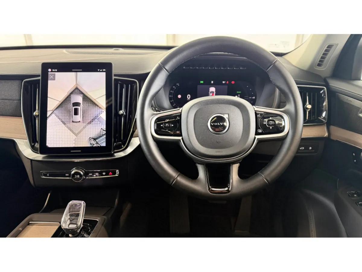 Volvo XC90 + T8 PHEV AWD AUTO PLUS - Image 4