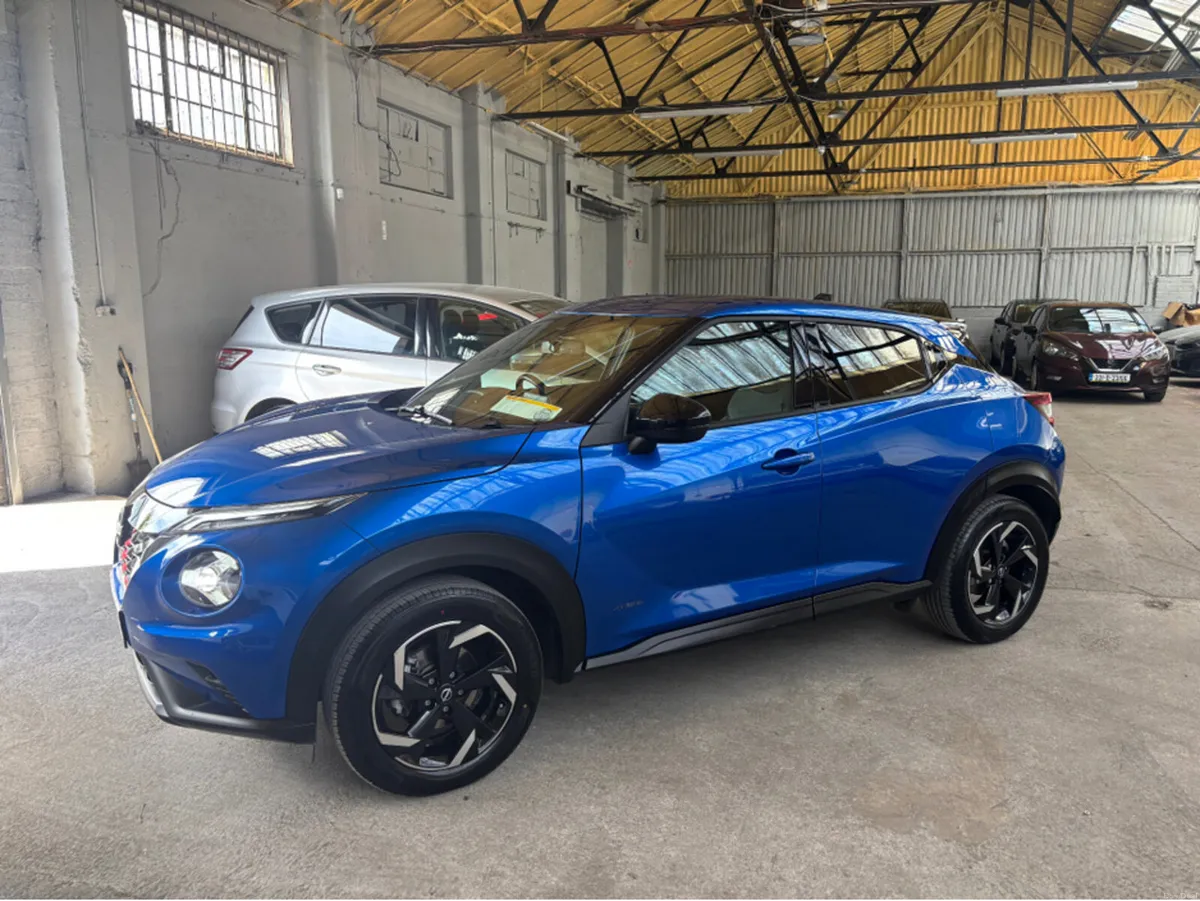 Nissan Juke 1.6 HYB SV PREMIUM MY23.7 - Image 2