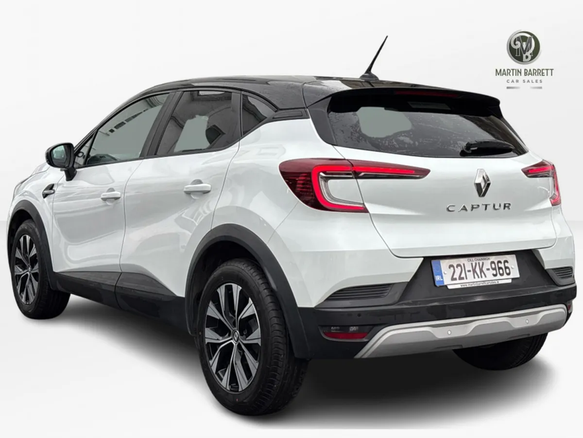 Renault Captur LIMITED EDITION NAEB TCE 90 5DR - Image 4