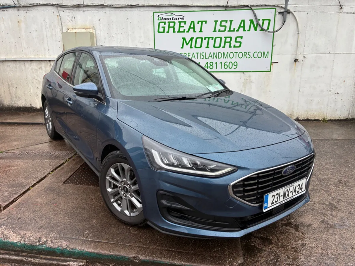Ford Focus TITANIUM 1.0T 125 M6 4DR - Image 1