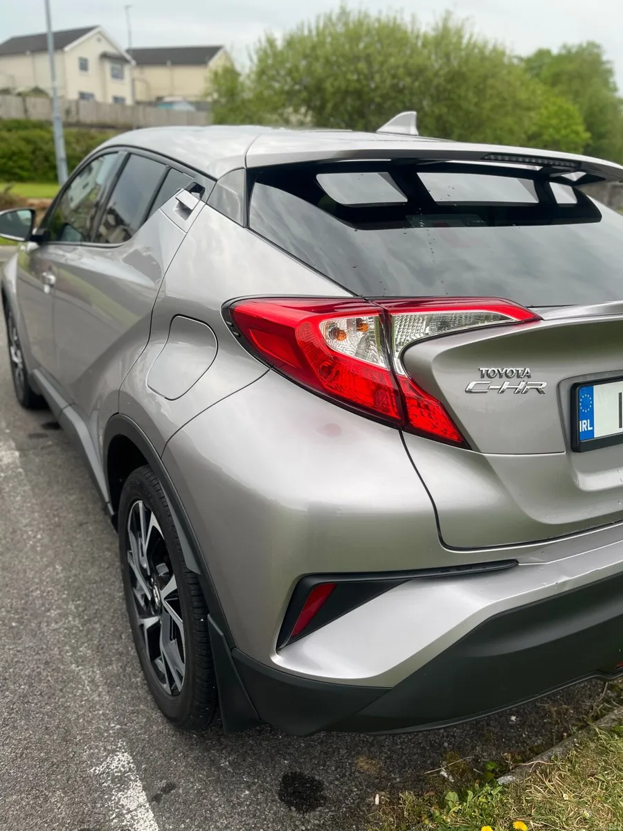 C-HR HYBRID SPORT 4DR AUTo - Image 4