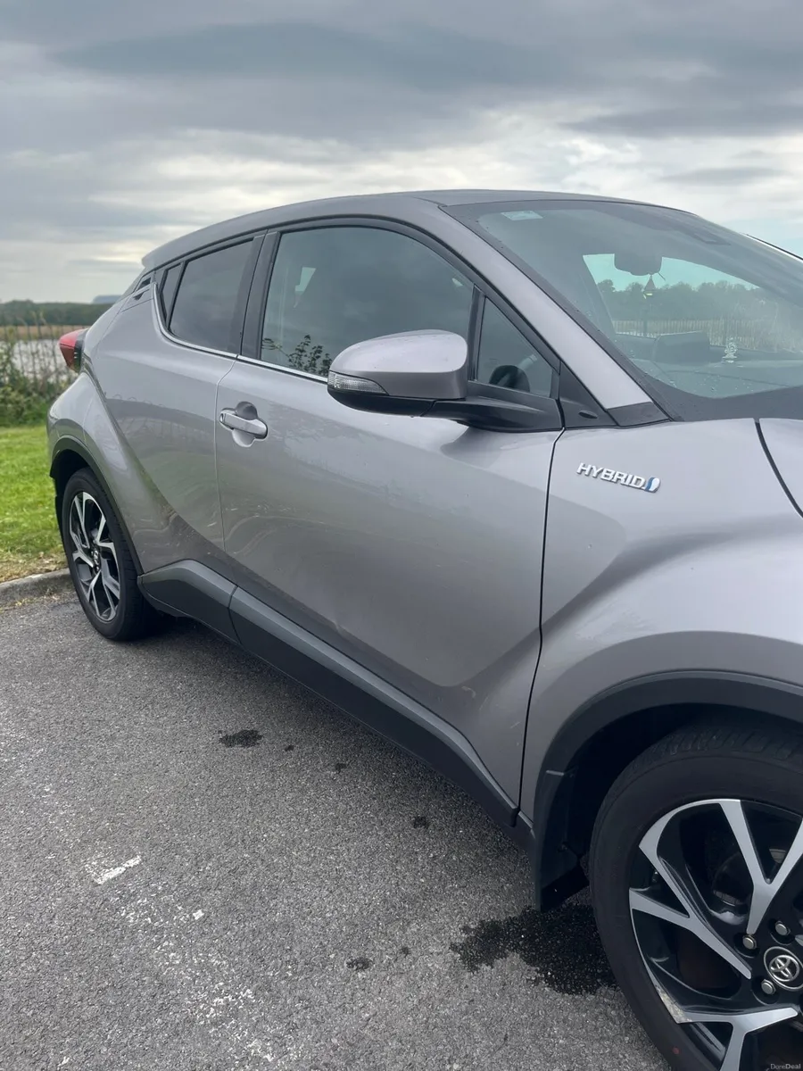 C-HR HYBRID SPORT 4DR AUTo - Image 4