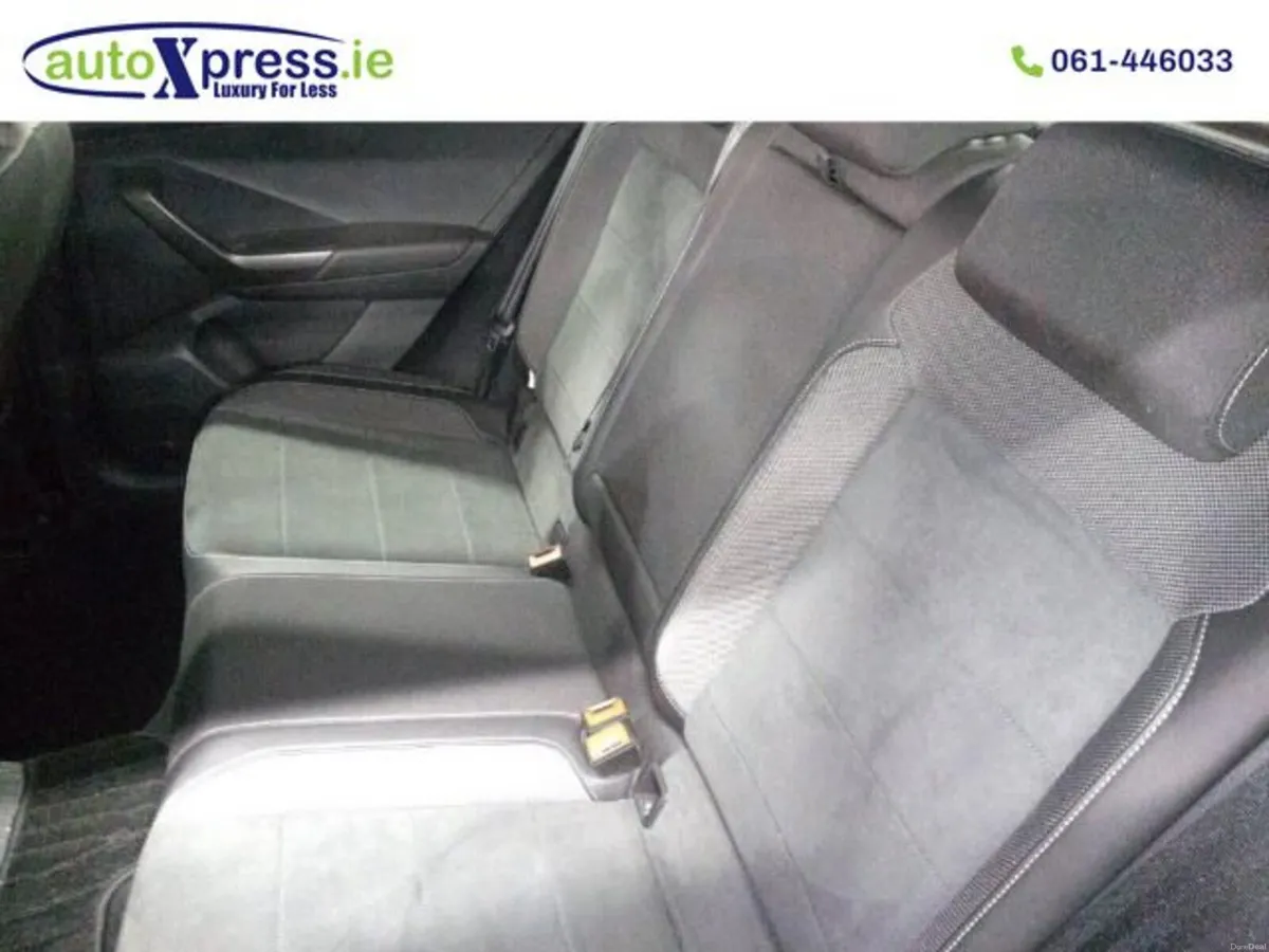 Volkswagen T-Roc 2.0 TDI STYLE, Low mileage, Autom - Image 4