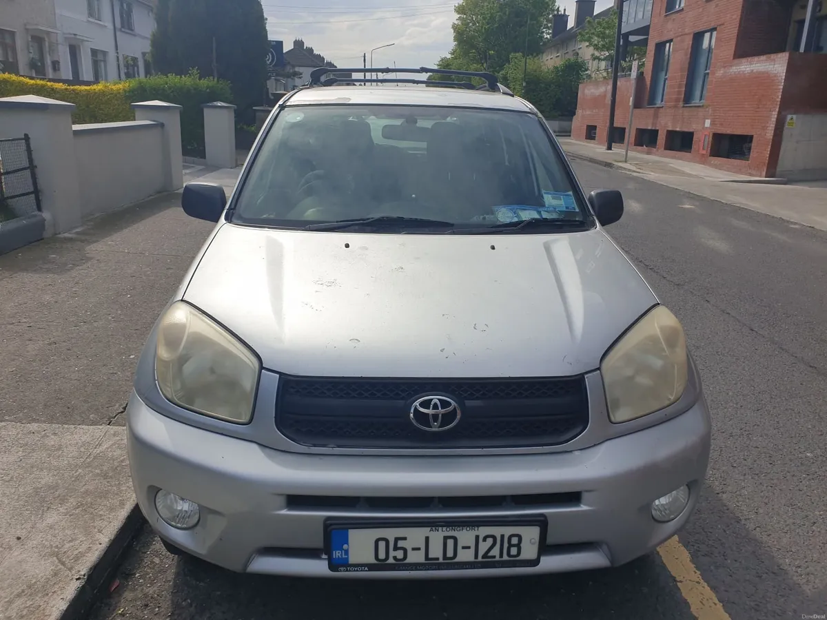 Toyota RAV4 2005 - Image 1