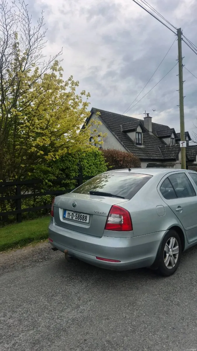 Skoda Octavia 2011 1.6 Petrol - Image 4