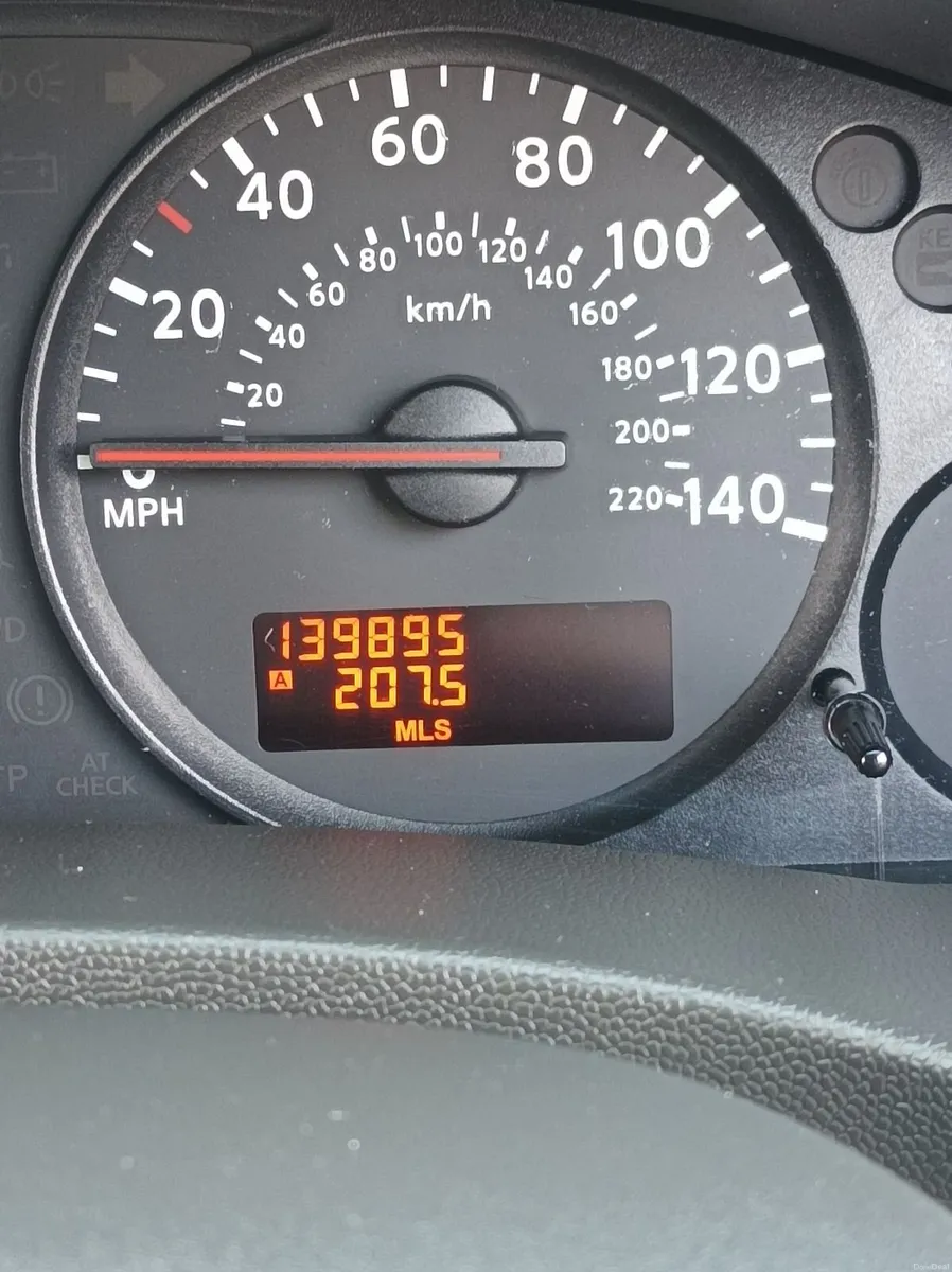 Nissan Navara 2014 - Image 2