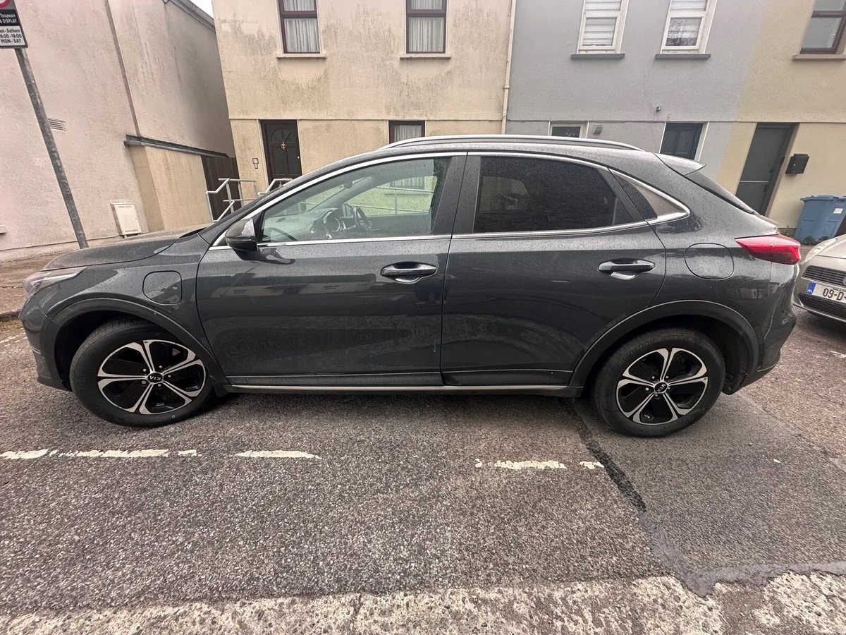 Kia XCeed 2021  Hybrid NCT04/28 - Image 3