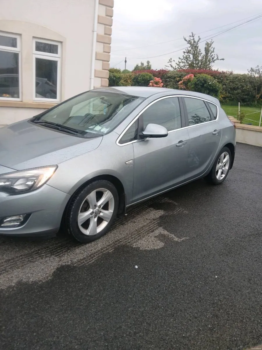 1.6 Petrol Vauxhall Astra Automatic - Image 2