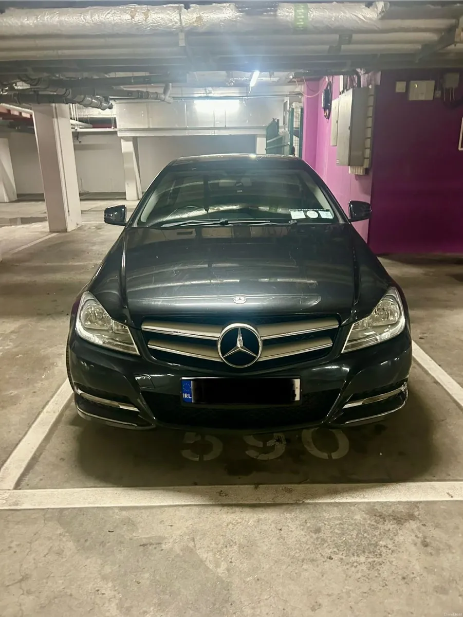 Mercedes-Benz C-Class 2011 - Image 1