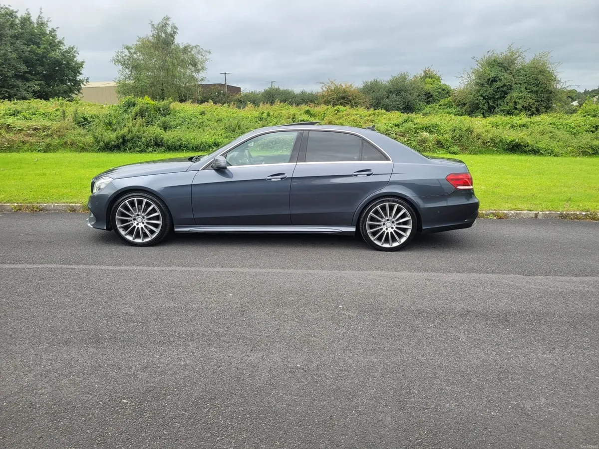 Mercedes-Benz E-Class 2015 - Image 2