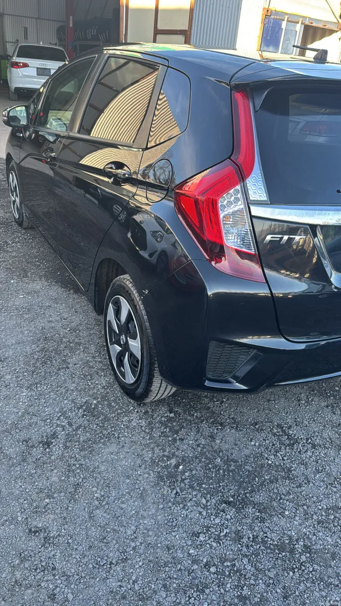 Honda Fit 2016 - Image 3