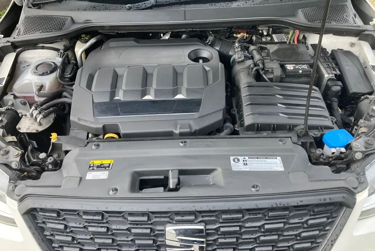 SEAT Arona 2019 1.6TDI only 76,000km - Image 2