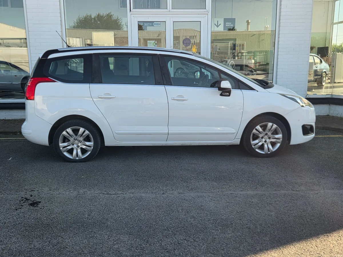 Peugeot 5008 2015 - Image 3