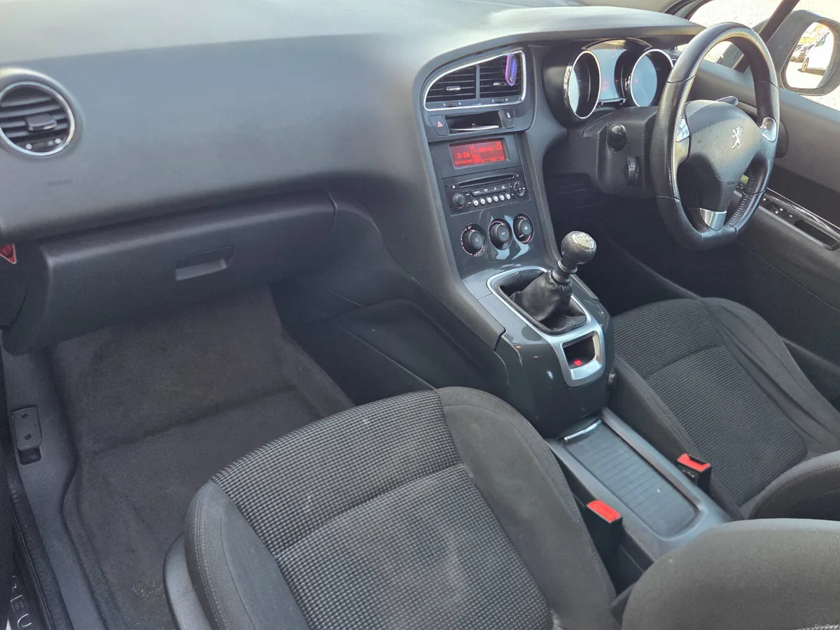 Peugeot 5008 2015 - Image 5