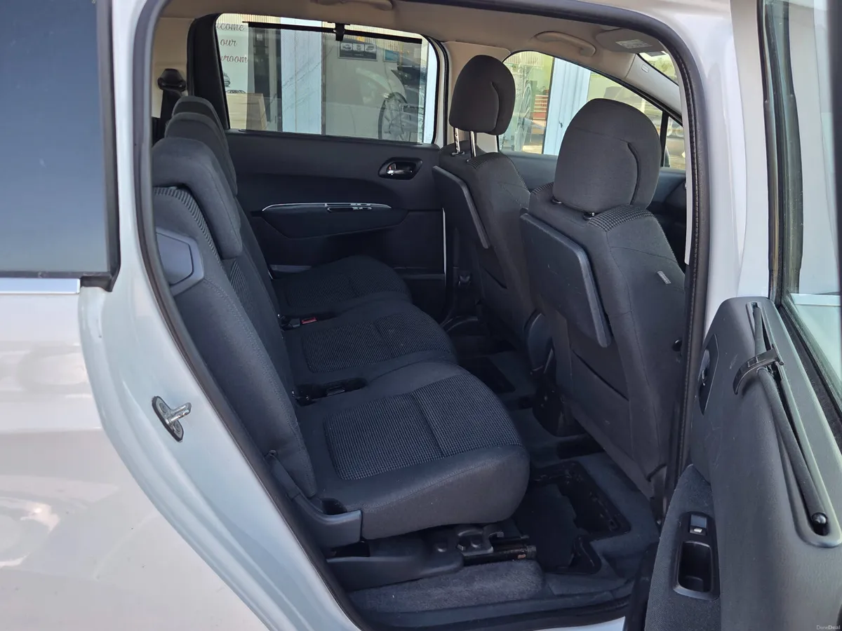 Peugeot 5008 2015 - Image 6