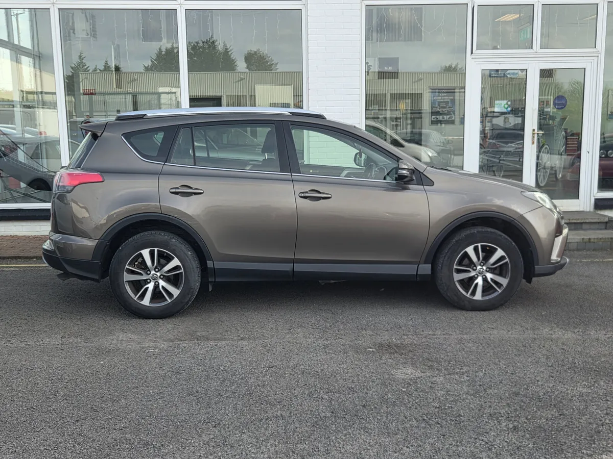 Toyota RAV4 2016 - Image 3