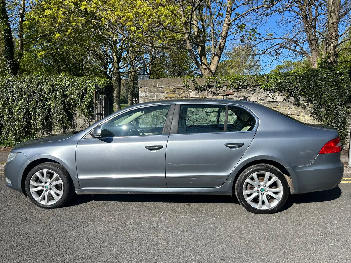 2014 SKODA SUPERB ELEGANCE 4x4 170 BHP - Image 4