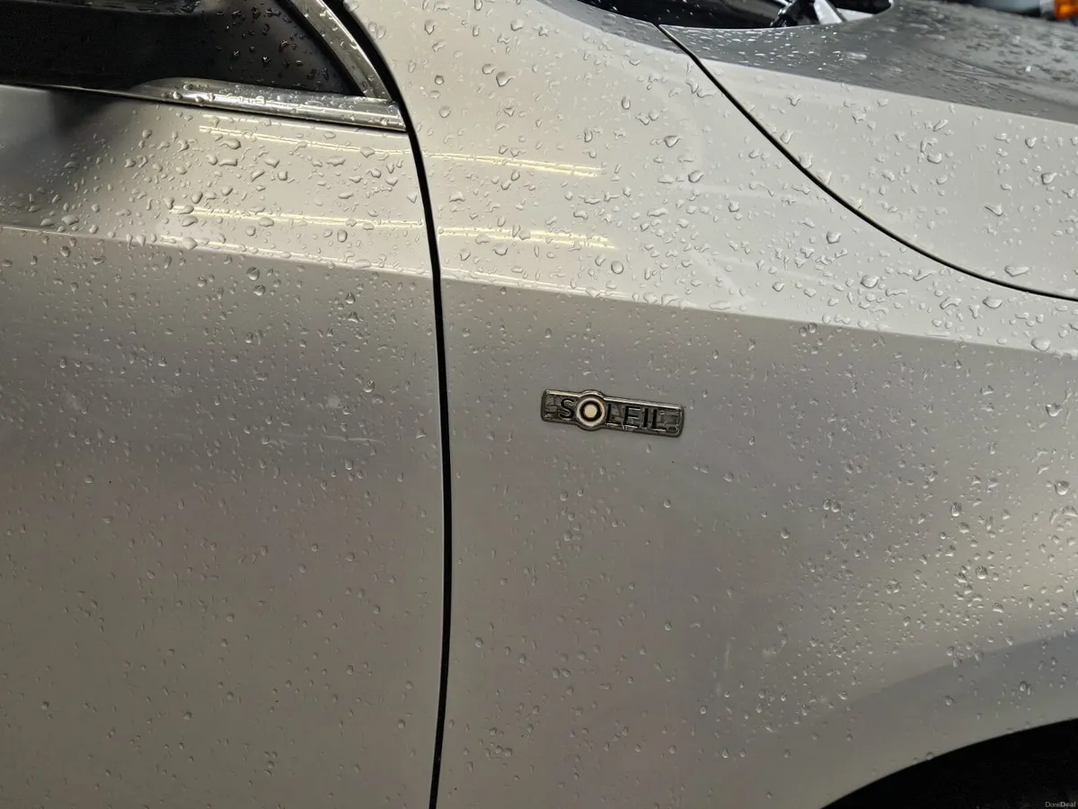 201 SKODA OCTAVIA ESTATE SOLEIL EDITION - Image 2