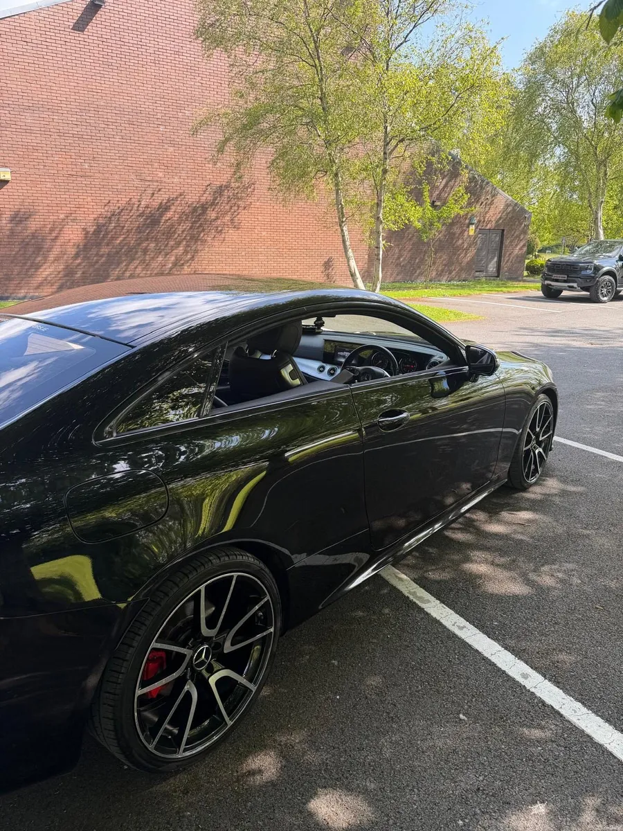 Car - Image 3