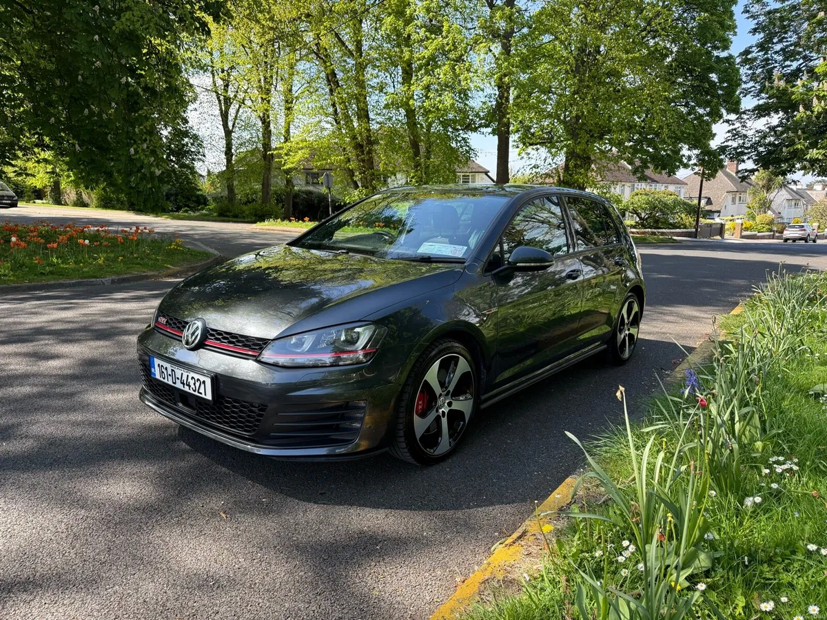 Volkswagen Golf GTI Performance Pack 227BHP - Image 3