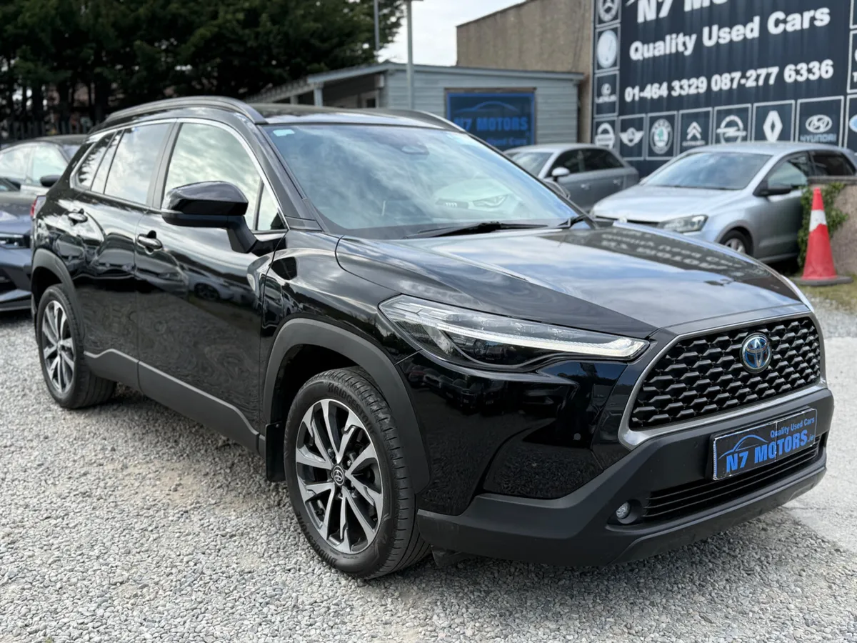 2023 Toyota Corolla Cross 1.8 HYBRID SOL AUTO - Image 1