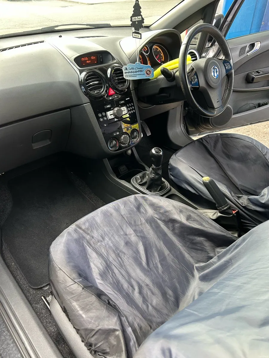 Vauxhall Corsa Limited Edition - Image 5