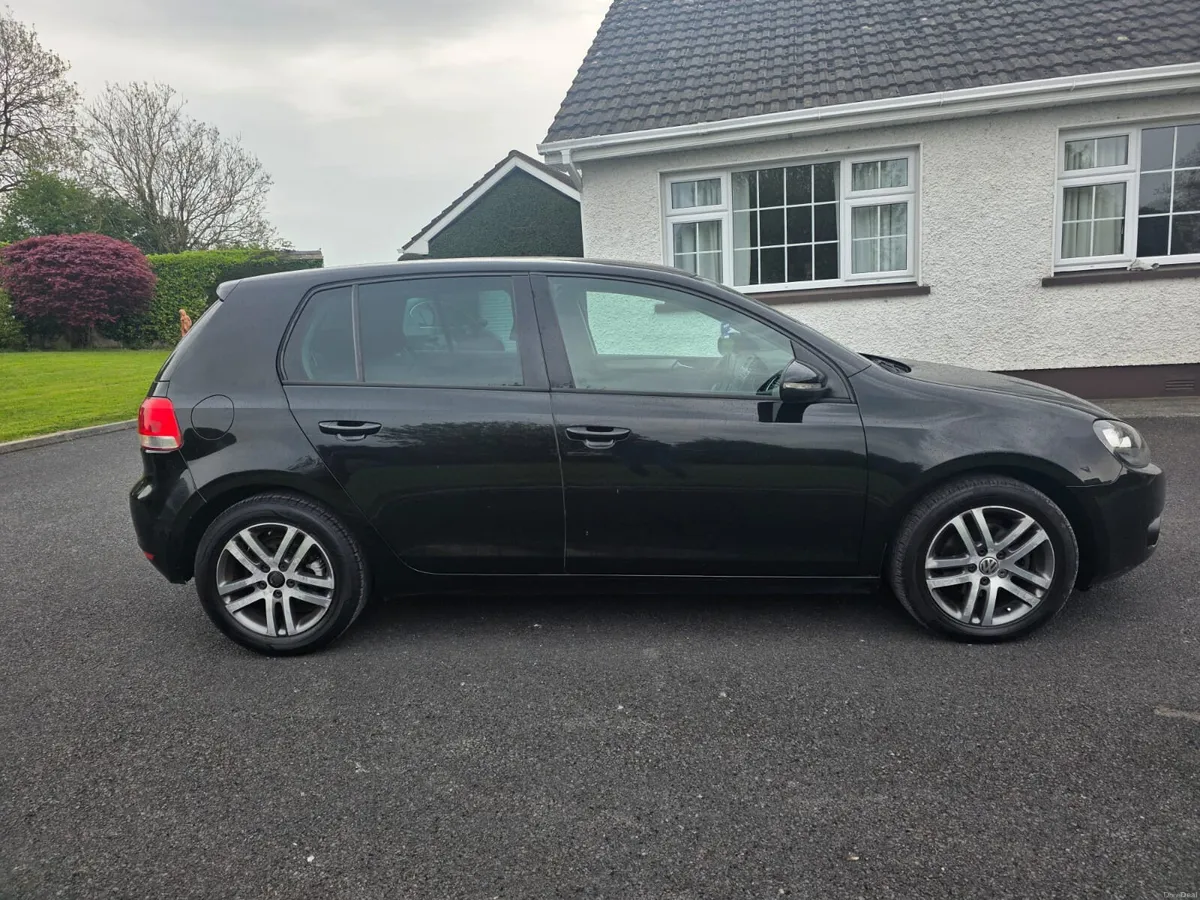 VOLKSWAGON GOLF 1.6TDI...LOW KM - Image 3