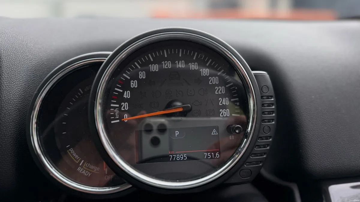MINI Cooper Countryman 2017 Irish car low mileage - Image 4