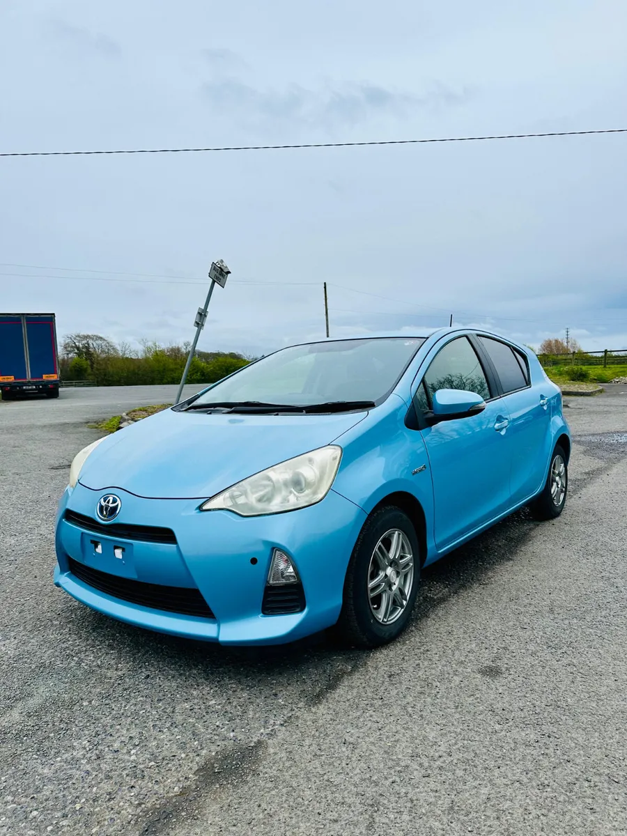 TOYOYA AQUA 2012 1.5L PETROL HYBRID - Image 3