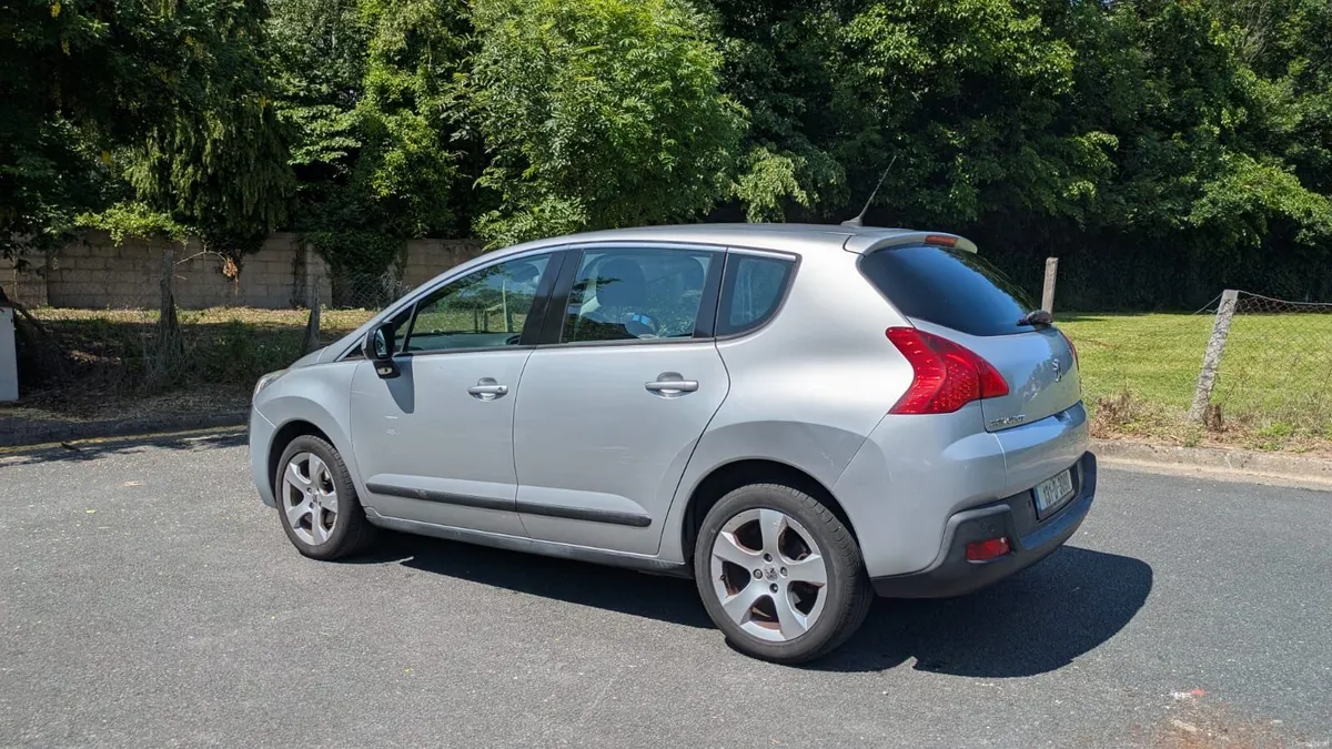Peugeot 3008 2013 - Image 2