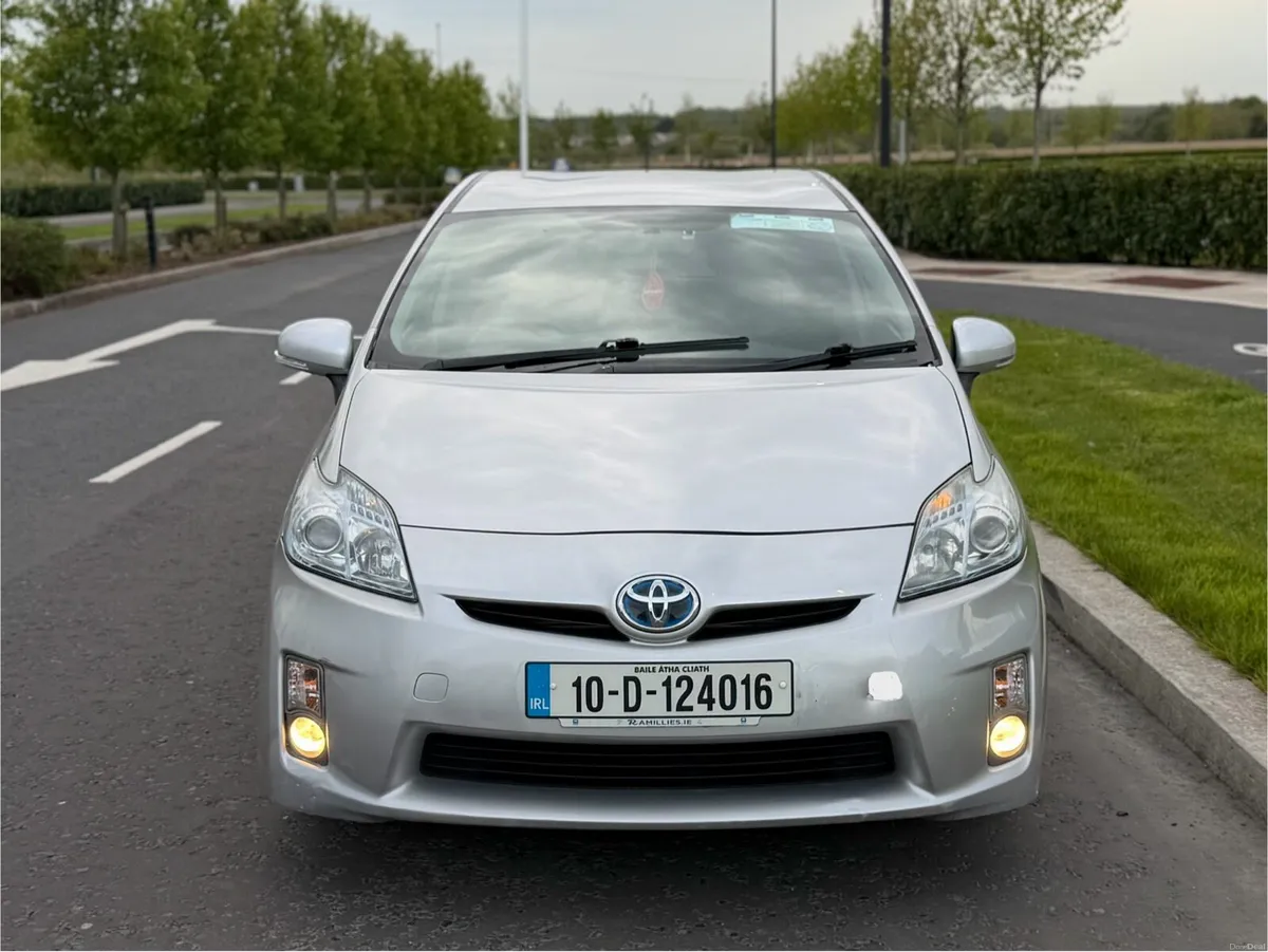 Toyota Prius automatic hybrid with nct 3/27 taxed - Image 4