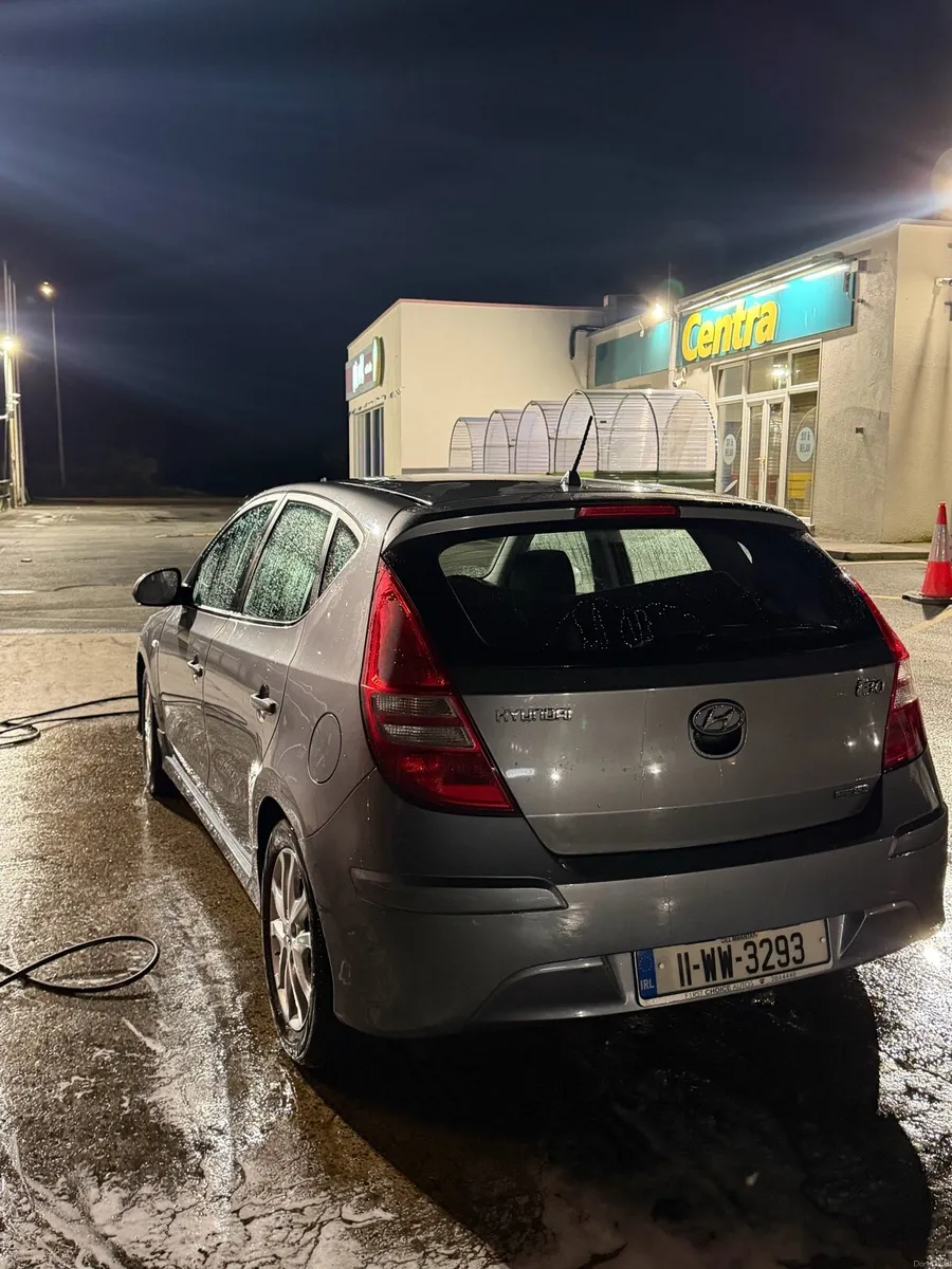 Hyundai i30 - Image 2