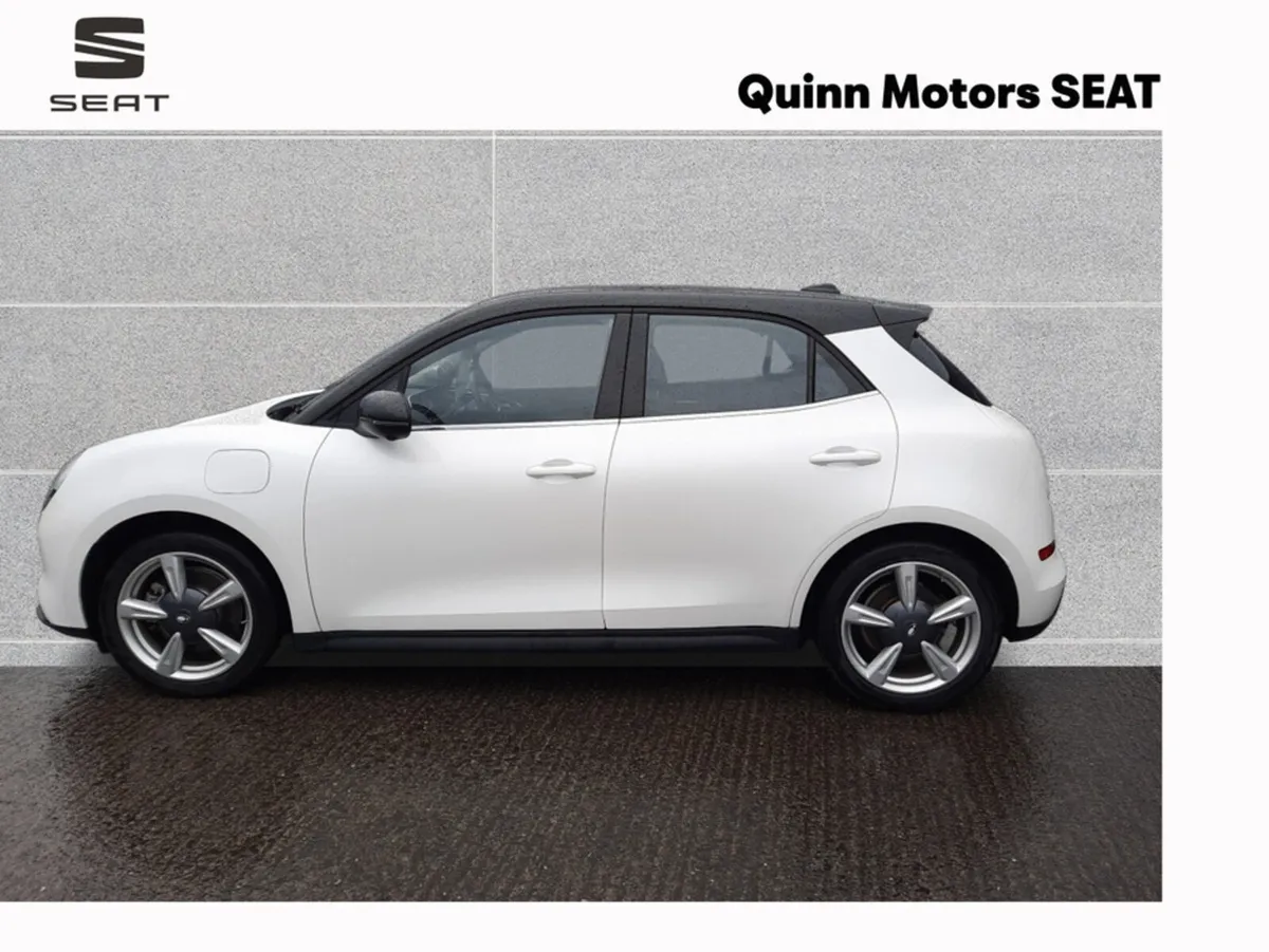 GWM Ora 03 300PRO 4DR AUTO - Image 3