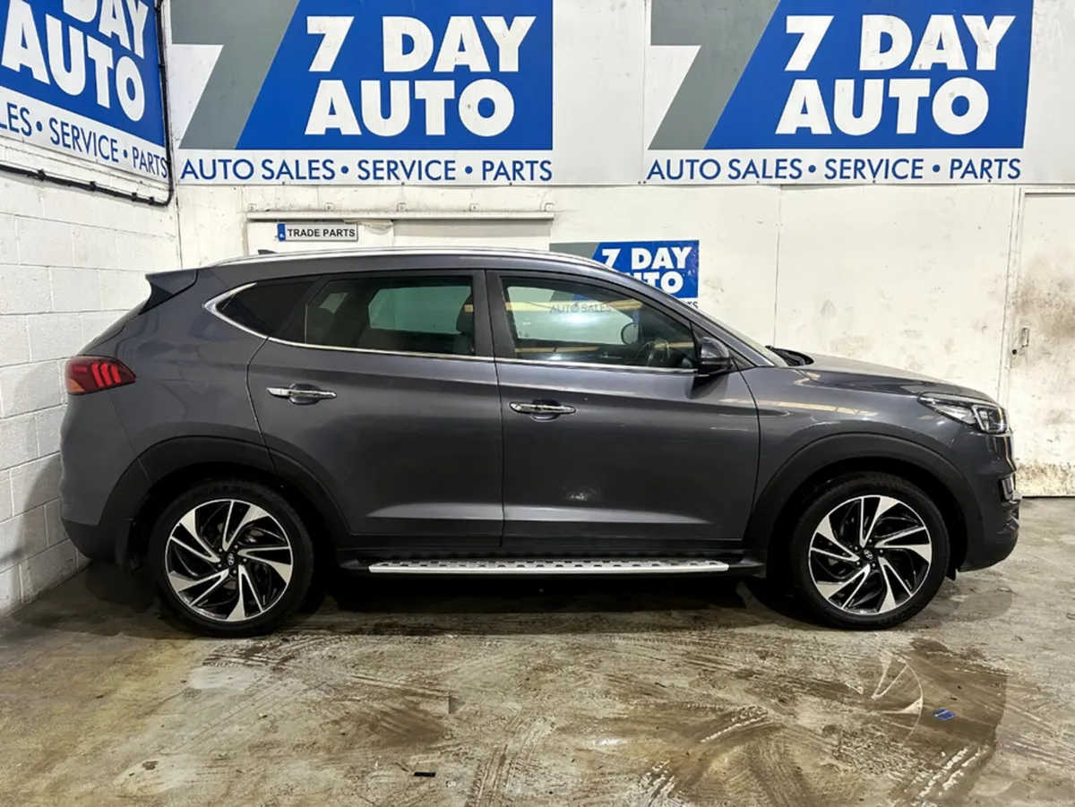 Hyundai Tucson EXECUTIVE PLUS 5DR - Image 3