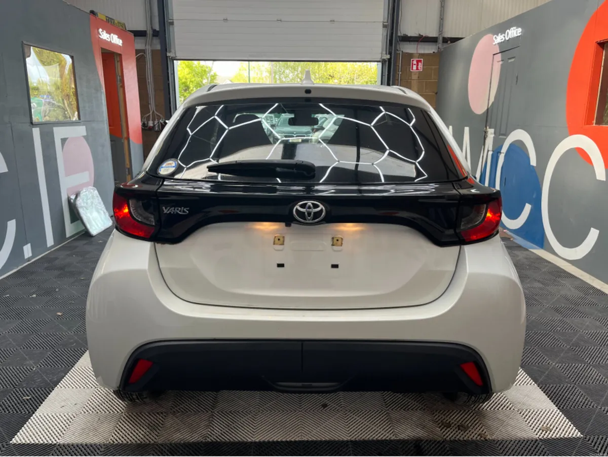 Toyota Yaris 2021 TOYOTA YARIS X 1.0 AUTOMATIC / R - Image 3