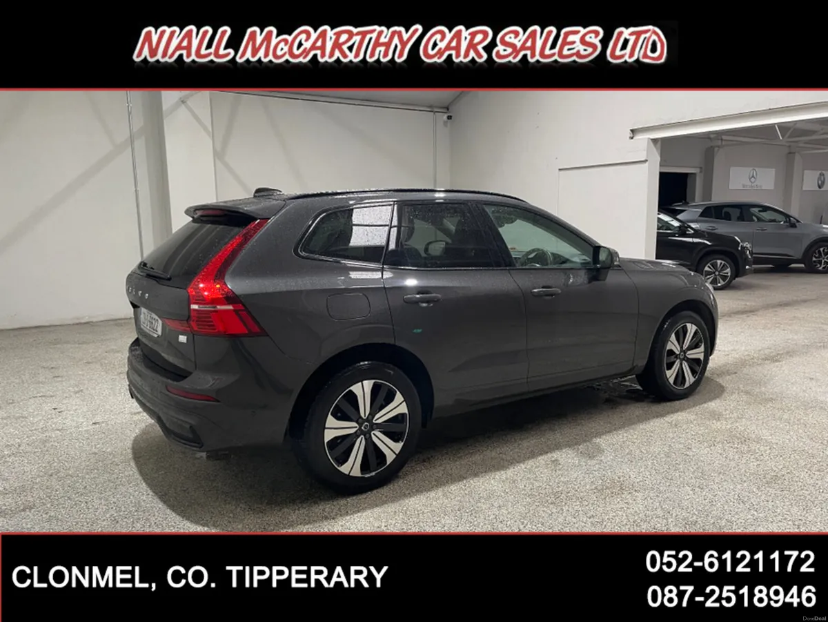 Volvo XC60 T6 PHEV PLUS DARK AWD PAN ROOF AUTO - F - Image 4
