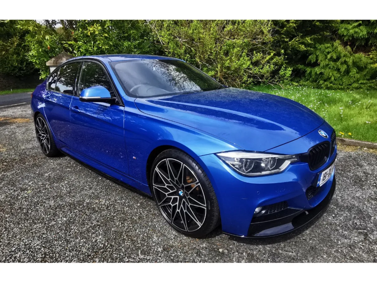 BMW 3-Series M SPORT AUTO Hybrid - Image 4