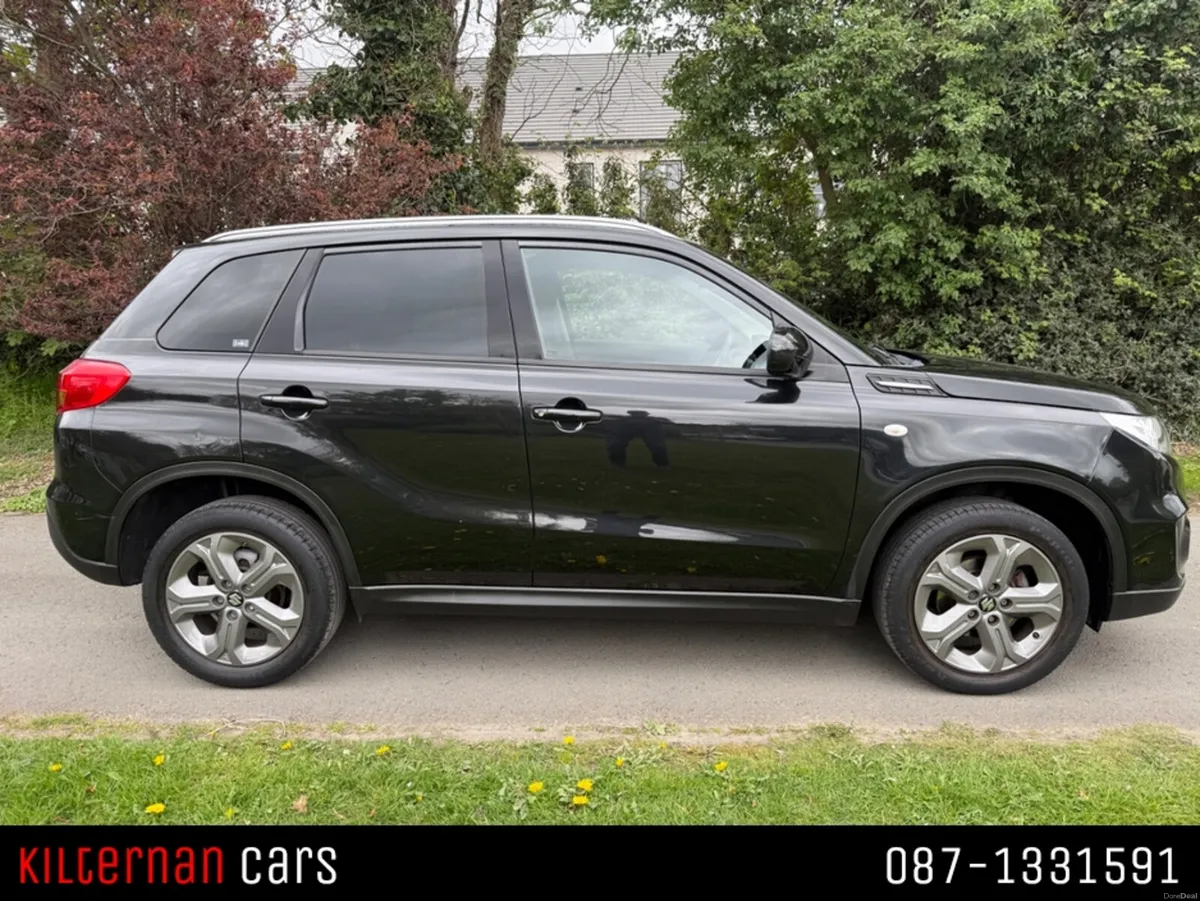 Suzuki Vitara GL+ TINY MILEAGE - Image 2