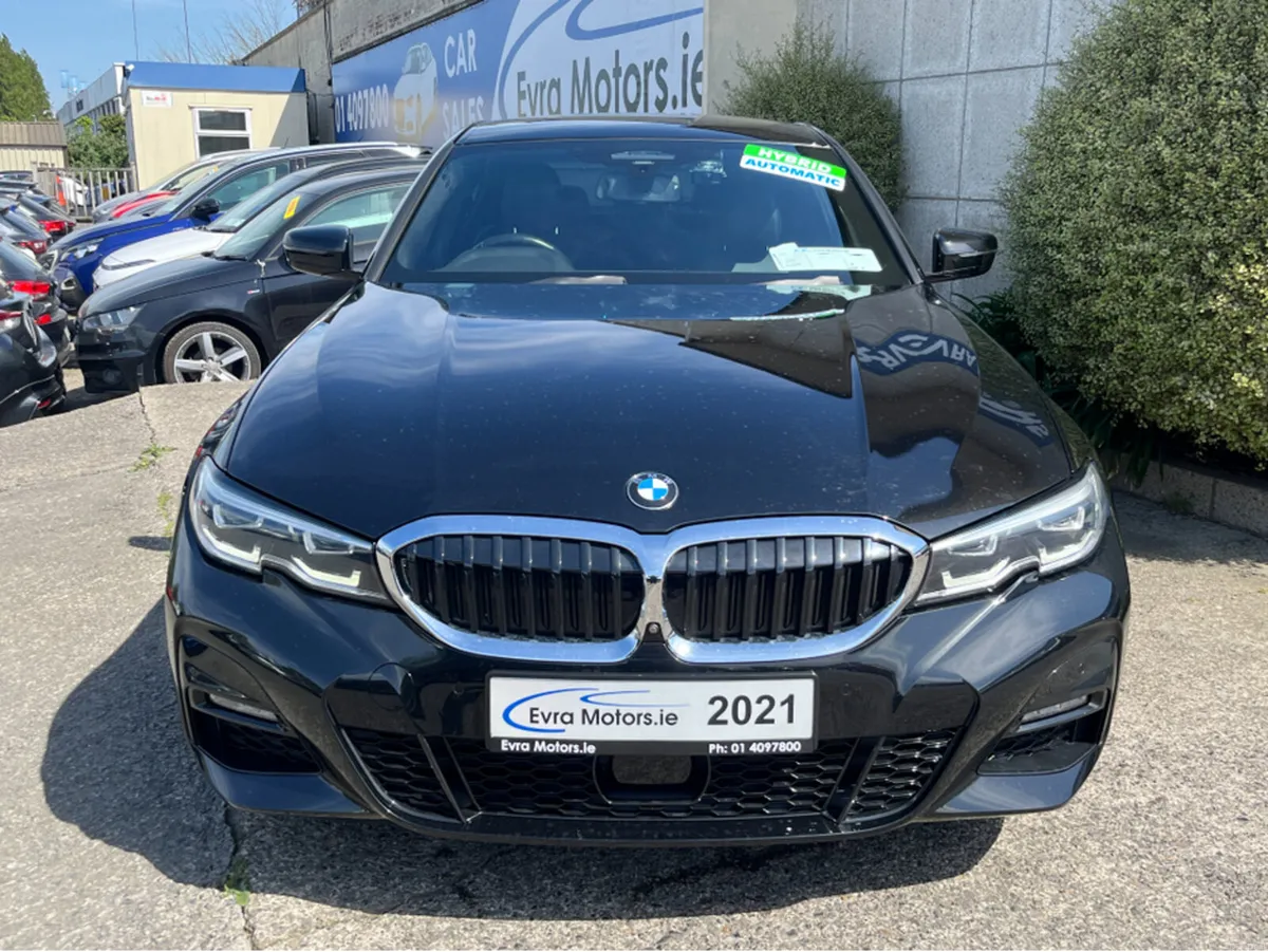 BMW 3-Series 320D M-SPORT X-DRIVE AUTOMATIC 2.0 DI - Image 2