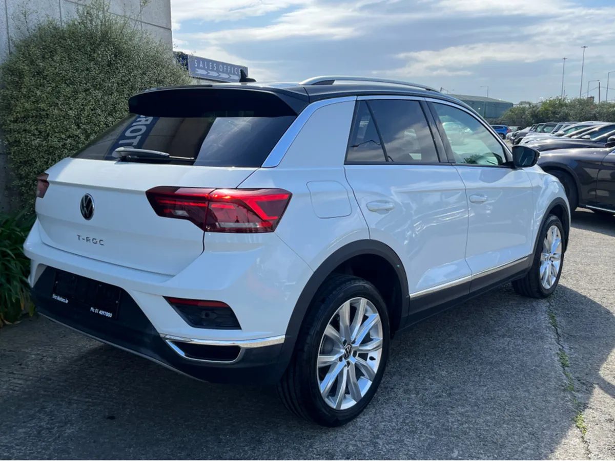 Volkswagen T-Roc STLYE AUTOMATIC 2.0 DIESEL //LOW - Image 4