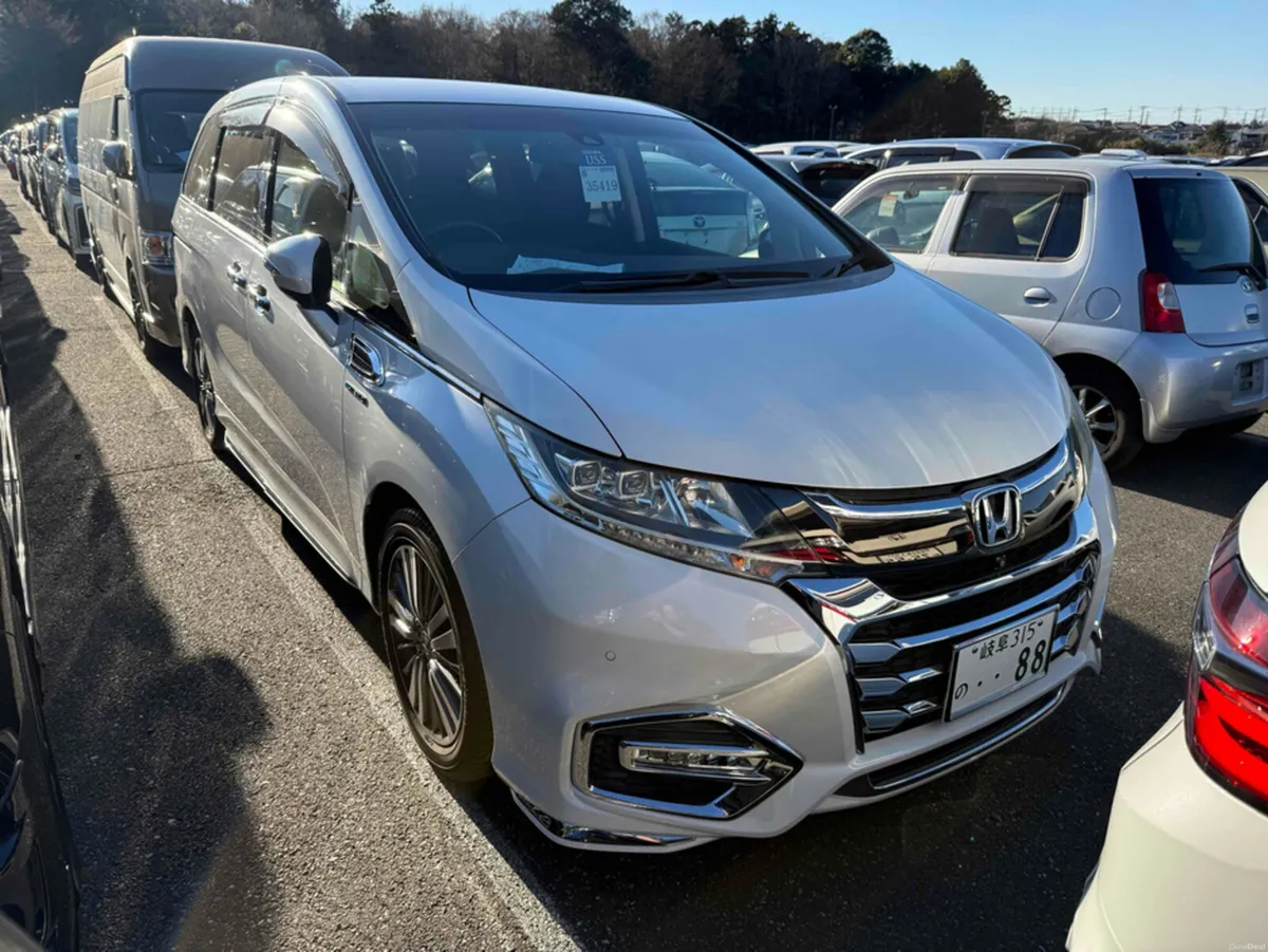 Honda Odyssey ABSOLUTE 7 SEATER AUTOMATIC 2.0 PETR